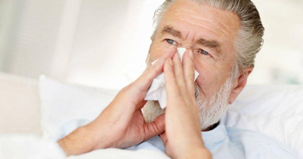 ilustrasi pilek pada lansia (dailycaring.com)