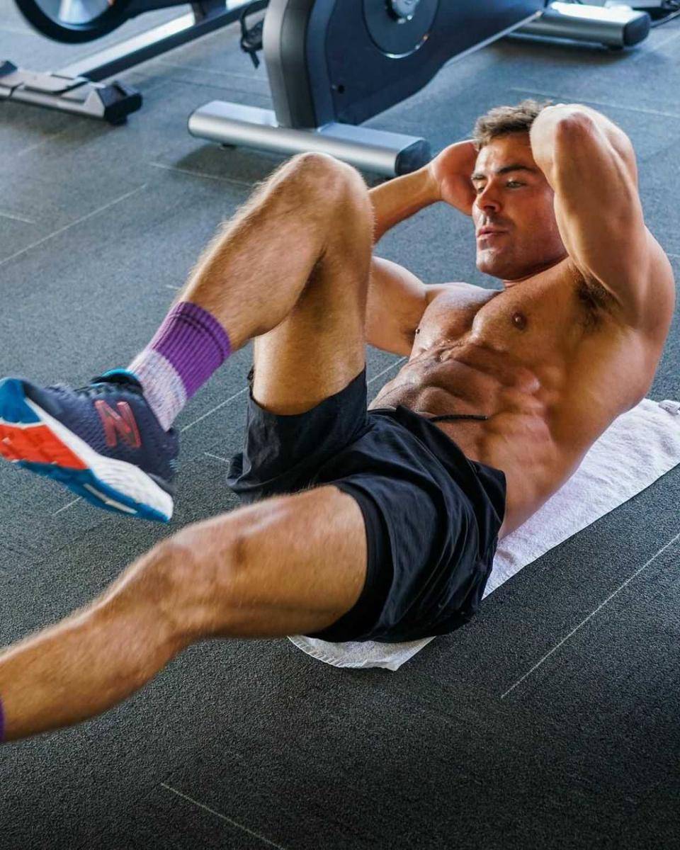 Zac Efron (instagram.com/zacefron)