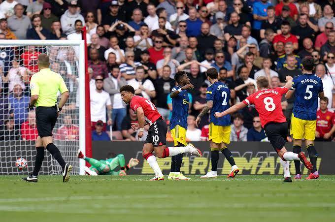 potret laga Manchester United kontra Southampton (caughtoffside.com)
