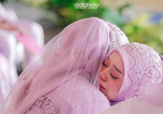 Kebersamaan Lesti Kejora dan mama (instagram.com/mamah_redi)