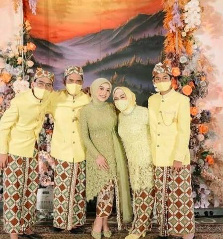 Kebersamaan Lesti Kejora dan mama (instagram.com/mamah_redi)
