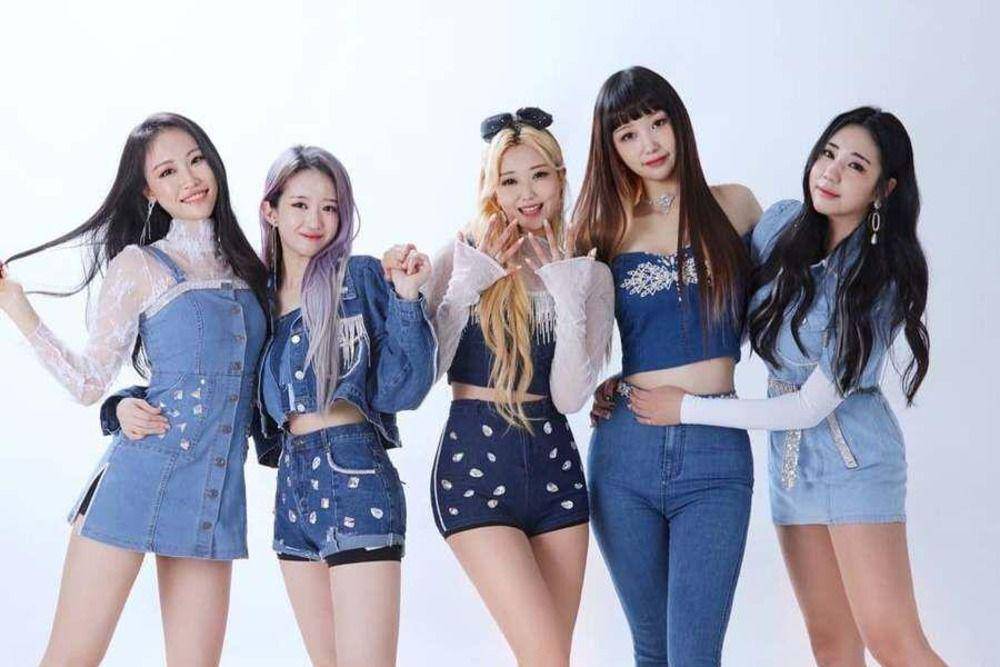 potret girl group SOLIA (soompi.com)
