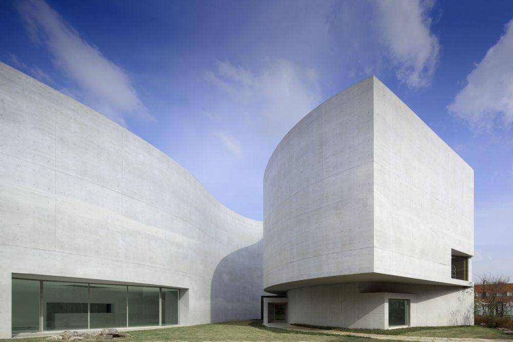 Mimesis Art Museum by Ivaro Siza (mimesisartmuseum.co.kr)