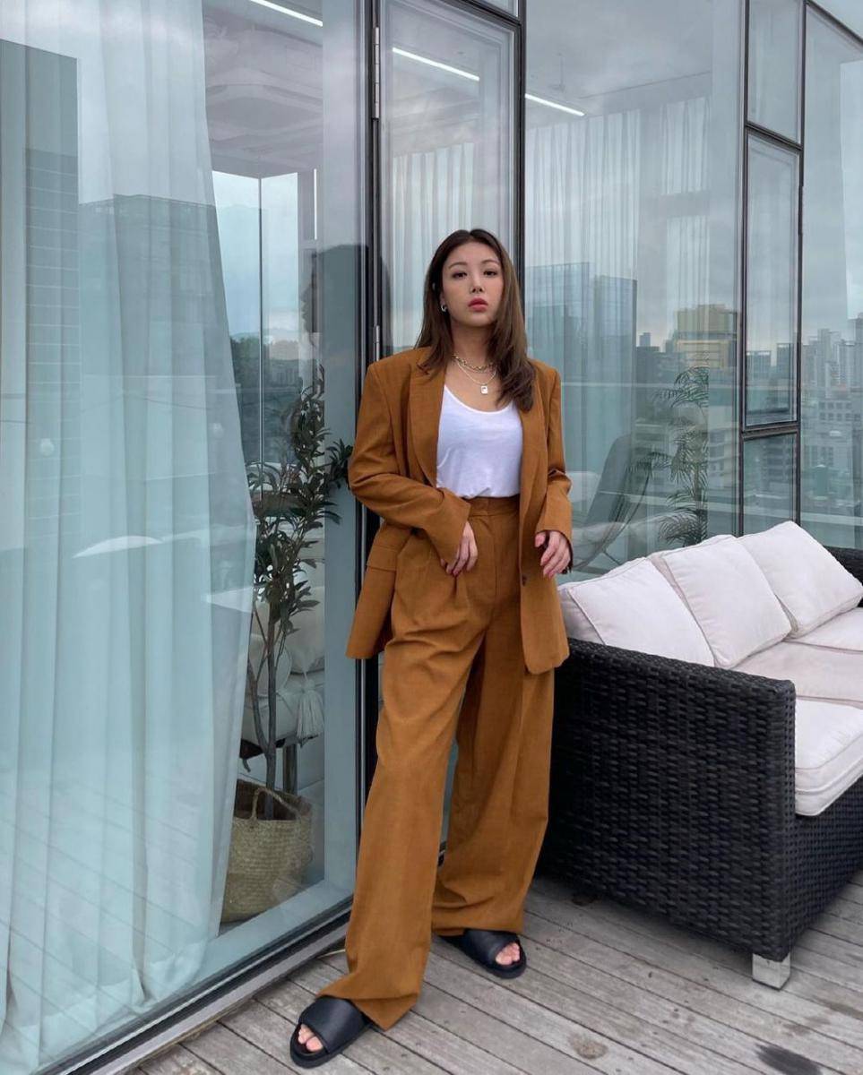 Yubin (instagram.com/iluvyub)