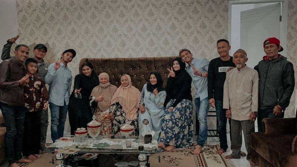 Ridho DA dan calon istri (instagram.com/da2_ridho)