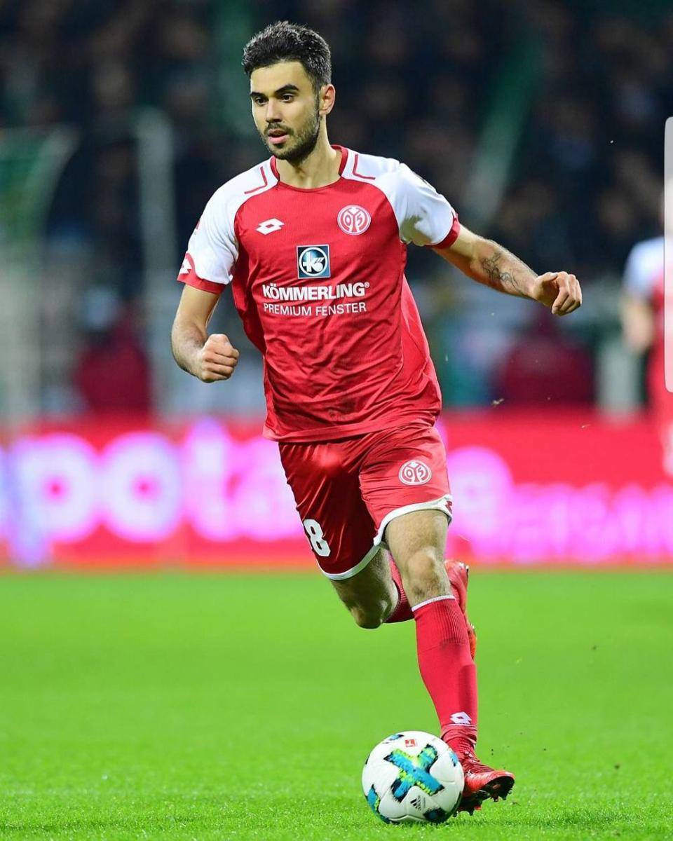 potret Gerrit Holtmann - Mainz 05 (instagram.com/gholtmann38)
