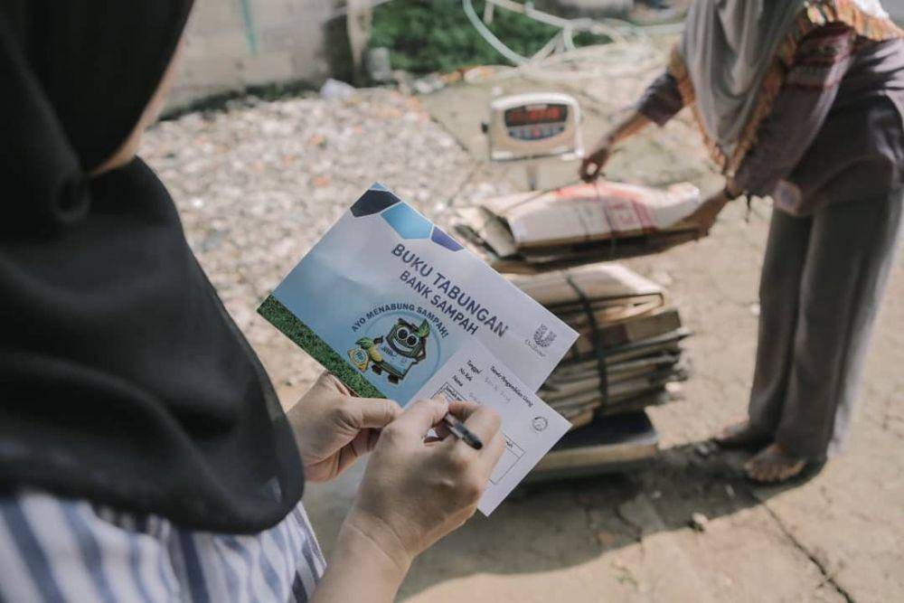 Ilustrasi bank sampah Unilever Indonesia (Instagram/UnileverIDN)