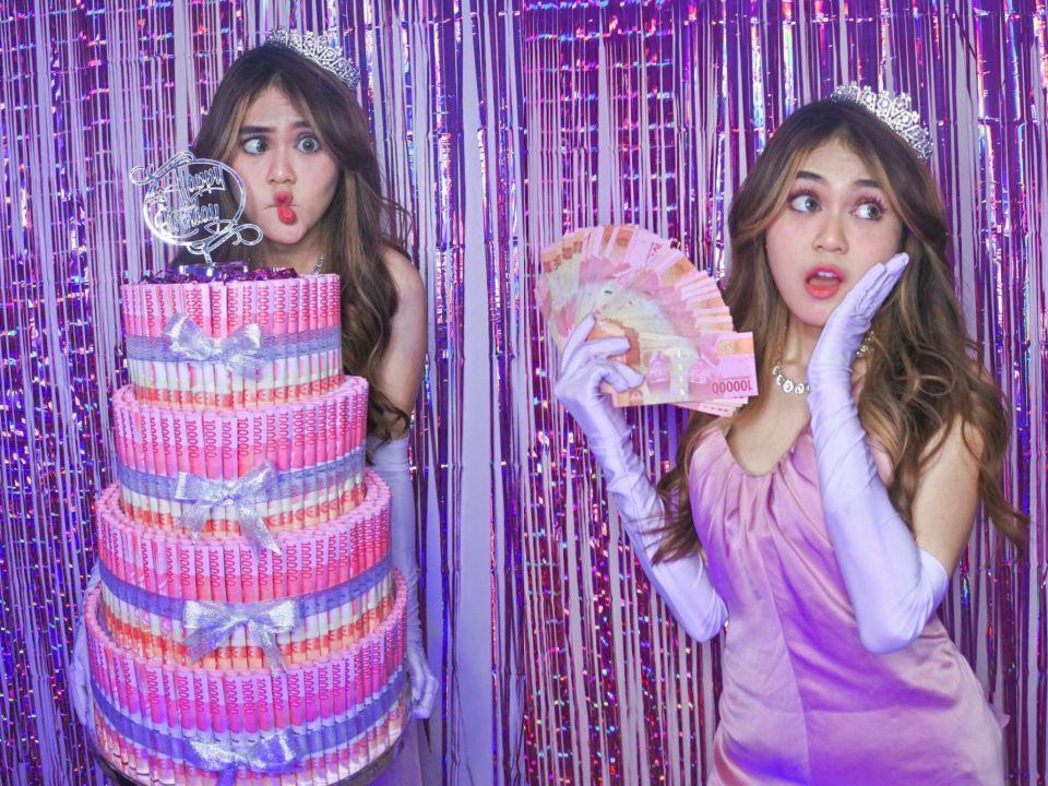 Rayakan Usia Emas, 10 Potret Cute Selebgram Indrayani Rusady