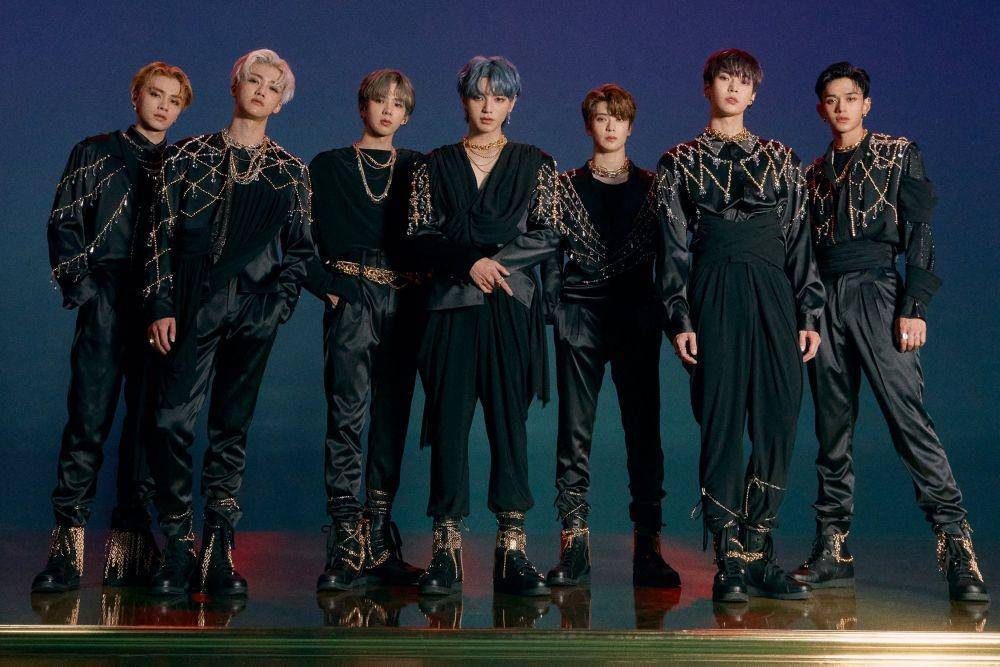 NCT U (twitter.com/NCTsmtown)