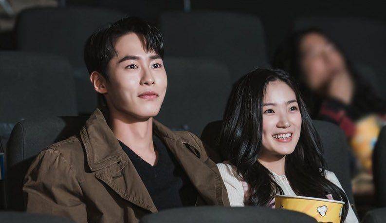 Kim Hye Yoon dan Lee Jae Wook dalam drama True Beauty (dok. tvN)