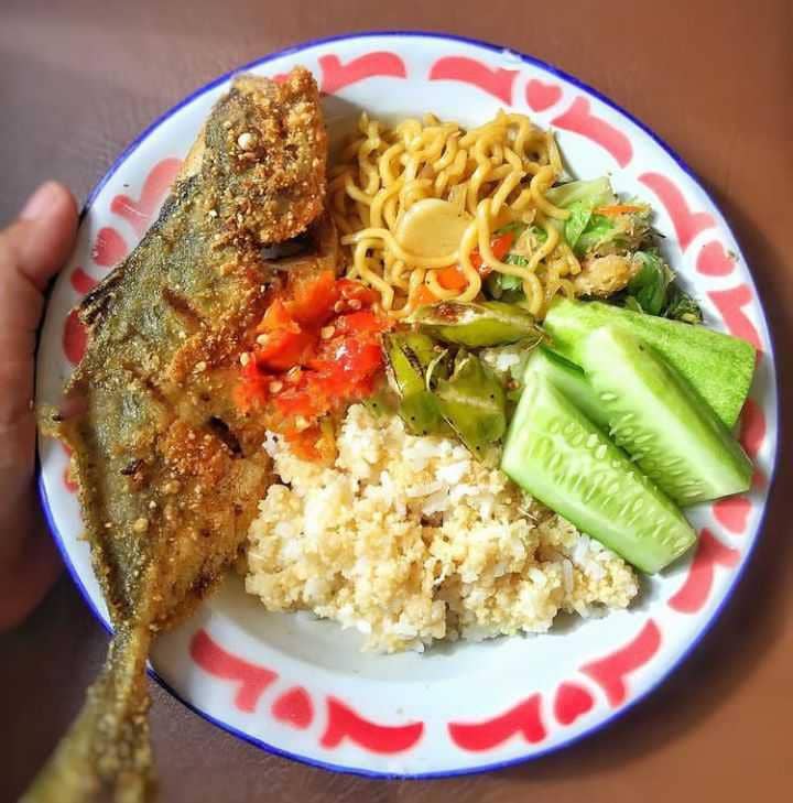Nasi tiwul (instagram.com/anisyahkh)