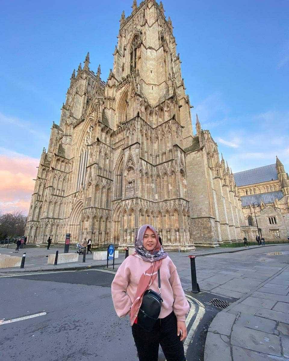 Shela Lala, pengasuh Rafathar (instagram.com/shela_lala96)