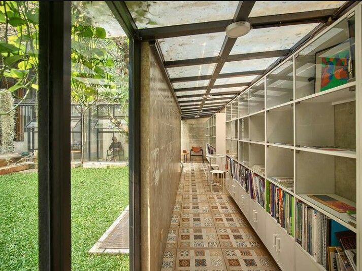 Bookworm, Ada 6 Perpustakaan Unik di Jakarta yang Bikin Betah Membaca