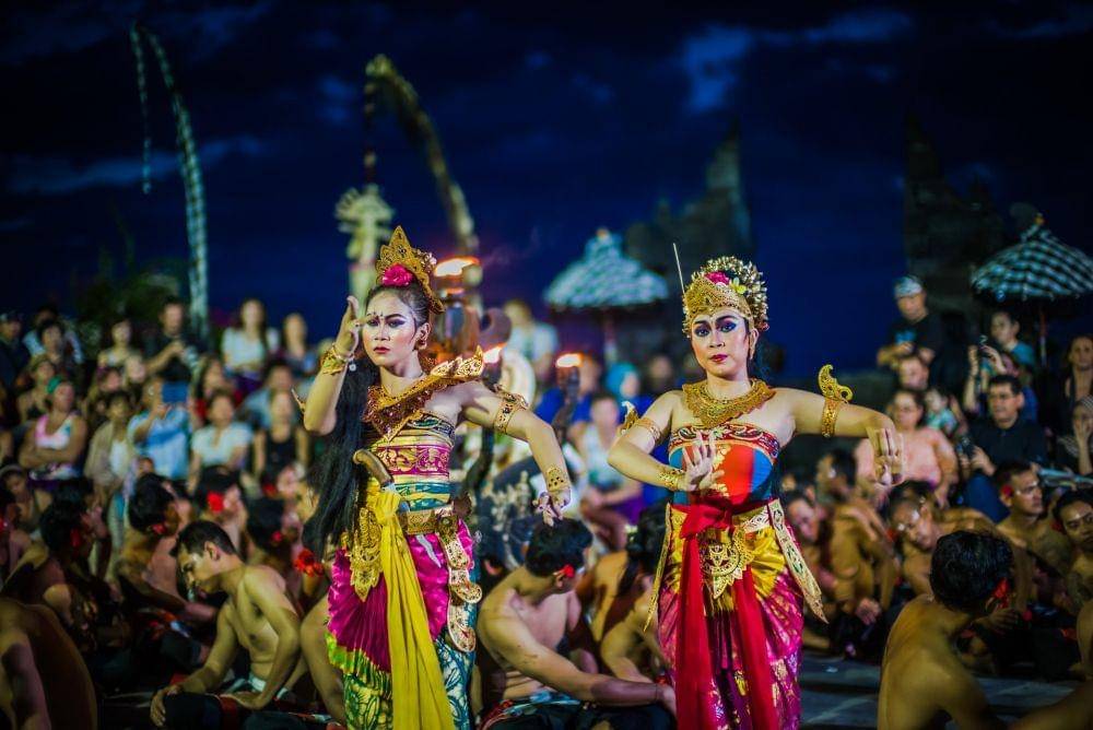 tari tradisional khas Bali (pexels.com/Aditya Agarwal)