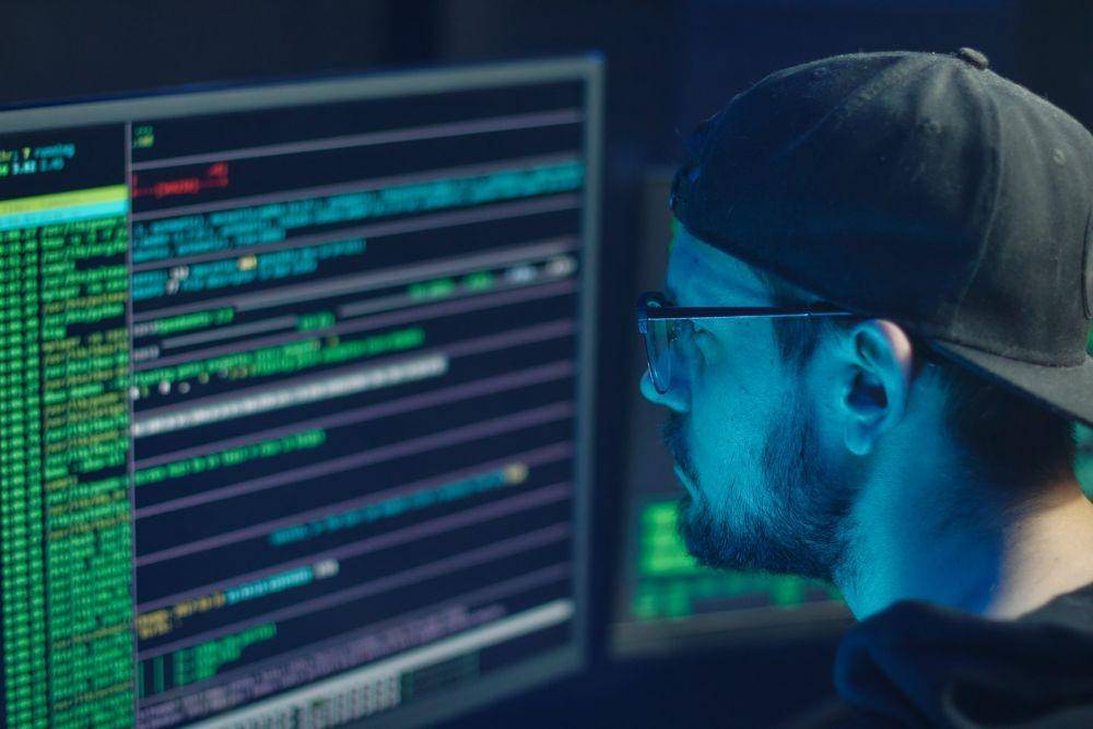 Ilustrasi penyebaran virus melalui phishing (pexels.com/Mikhail Nilov)