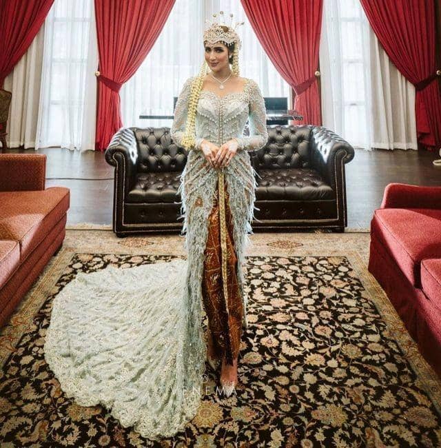 Tania Nadira (instagram.com/tanianadiraa)