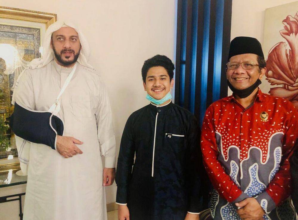 potret Syakir Daulay dan para tokoh (instagram.com/syakirdaulay)