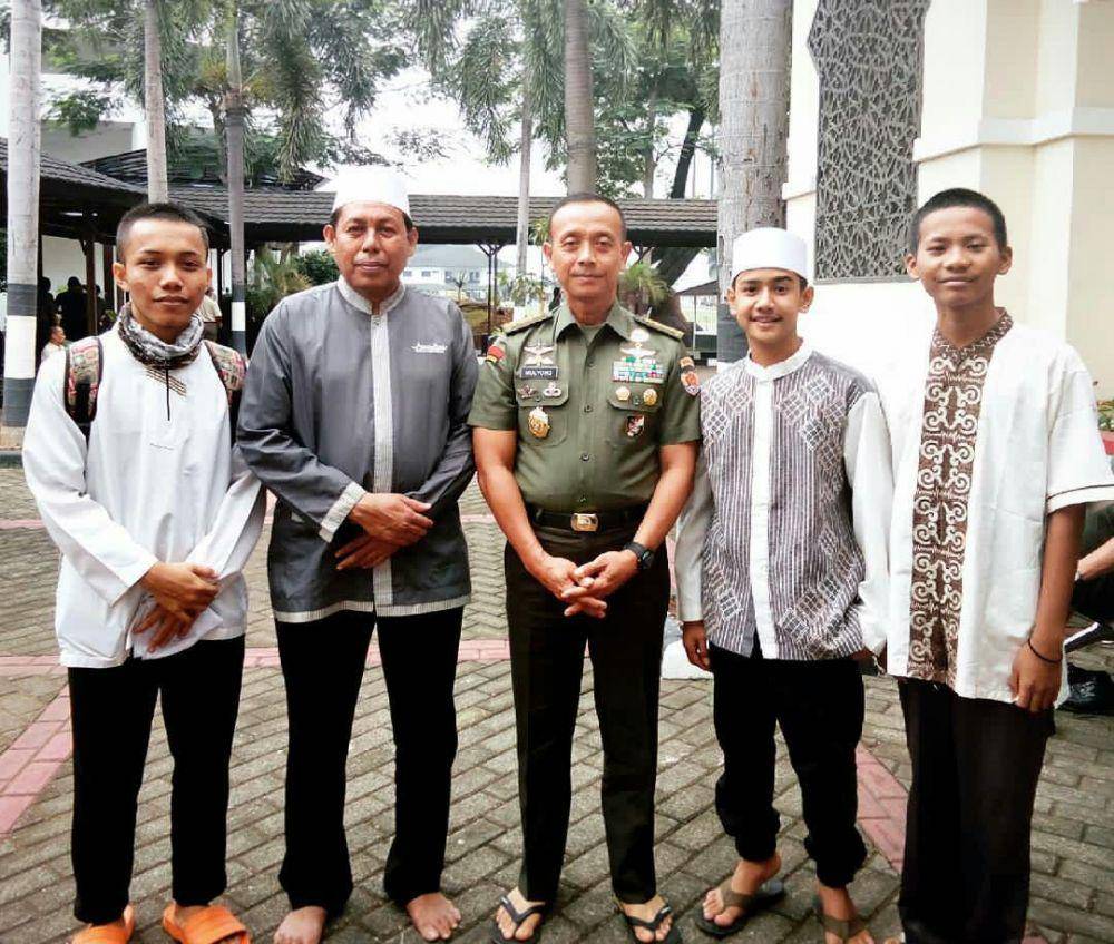 potret Syakir Daulay dan para tokoh (instagram.com/syakirdaulay)