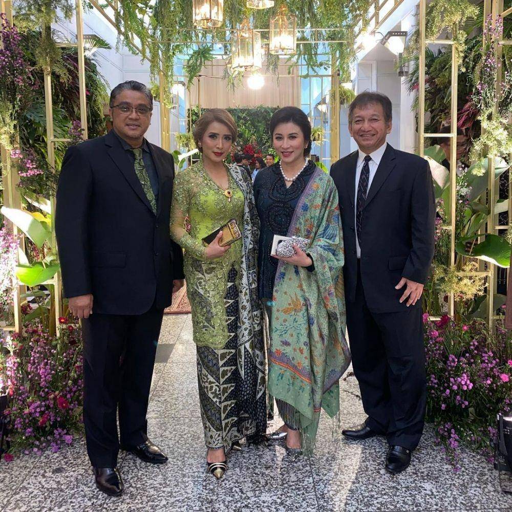 Gaya Kondangan Dede Yusuf dan Sendy Yusuf (instagram.com/sendyyusuf)