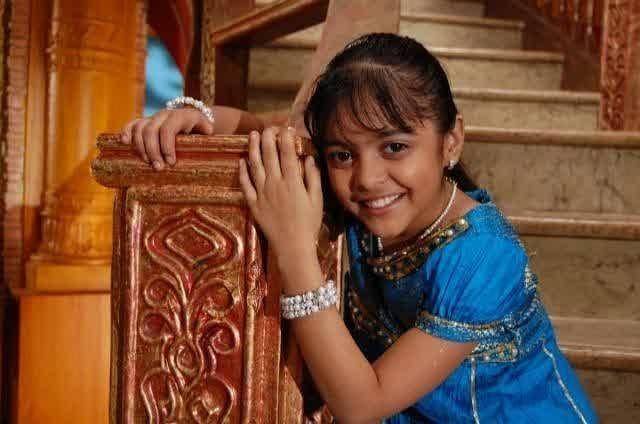 Ishita Panchal (berbagai sumber)