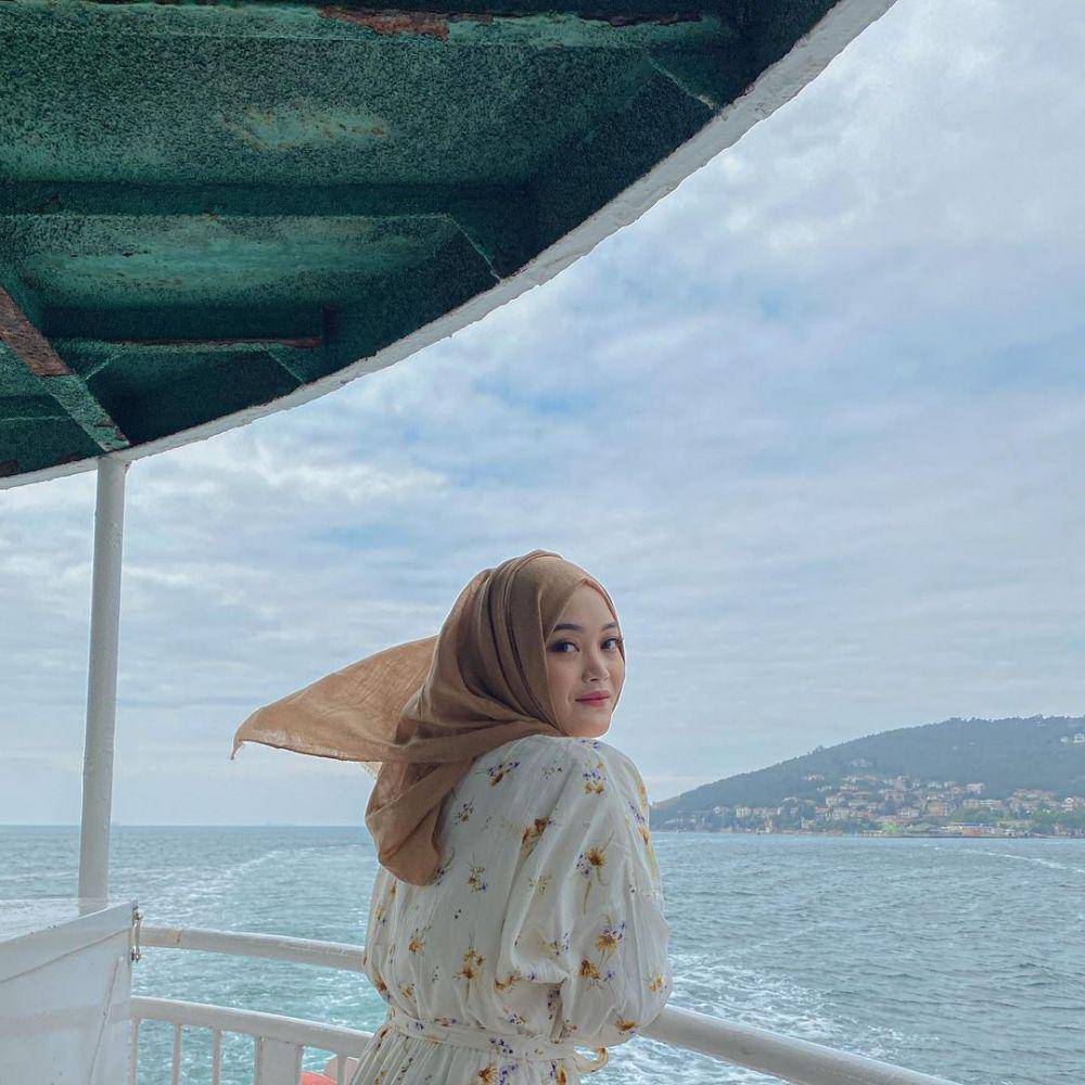 Putri Delina (instagram.com/putridelinaa)