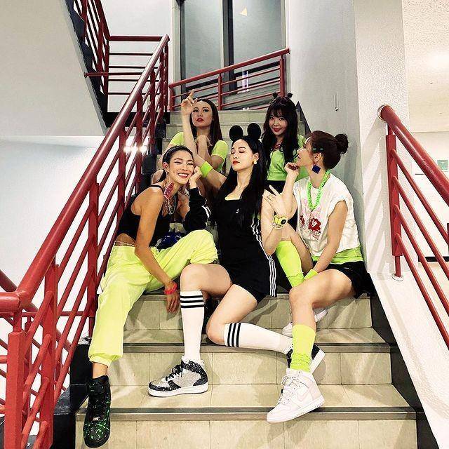 After School (instagram.com/kahi_korea)