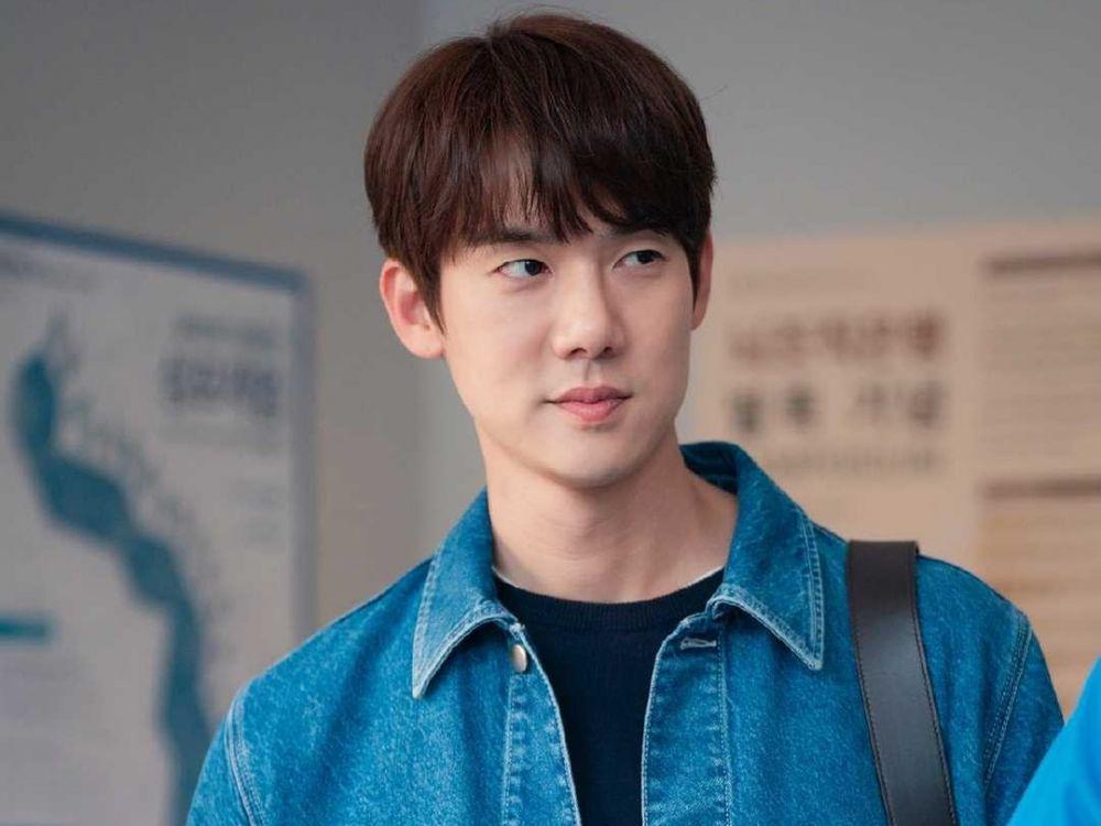 10 Harga Fashion Item Yoo Yeon Seok di KDrama Hospital Playlist