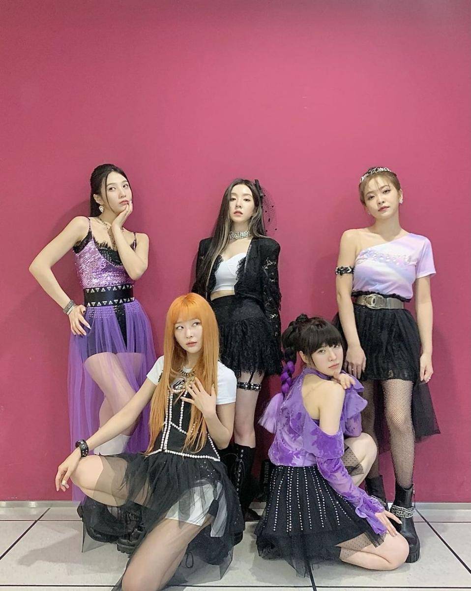 Red Velvet (instagram.com/redvelvet.smtown)