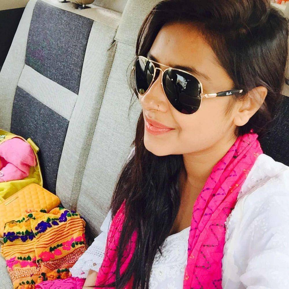 Kabar terkini pemeran Balika Vadhu (Instagram.com/iamprats/)