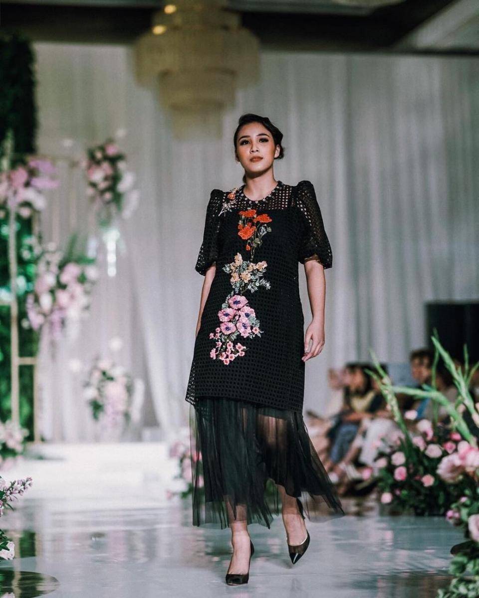 Gaya Kondangan Alifiya Arkana Paramita, Anak Dede Yusuf (instagram.com/alifiyaarkana)