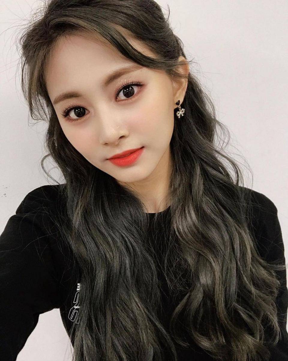 potret Tzuyu (instagram.com/queentzuyu)