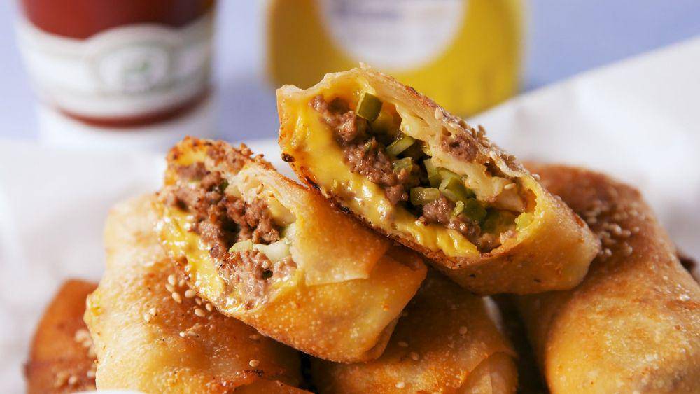 ilustrasi big mac egg roll (youtube.com/Delish)