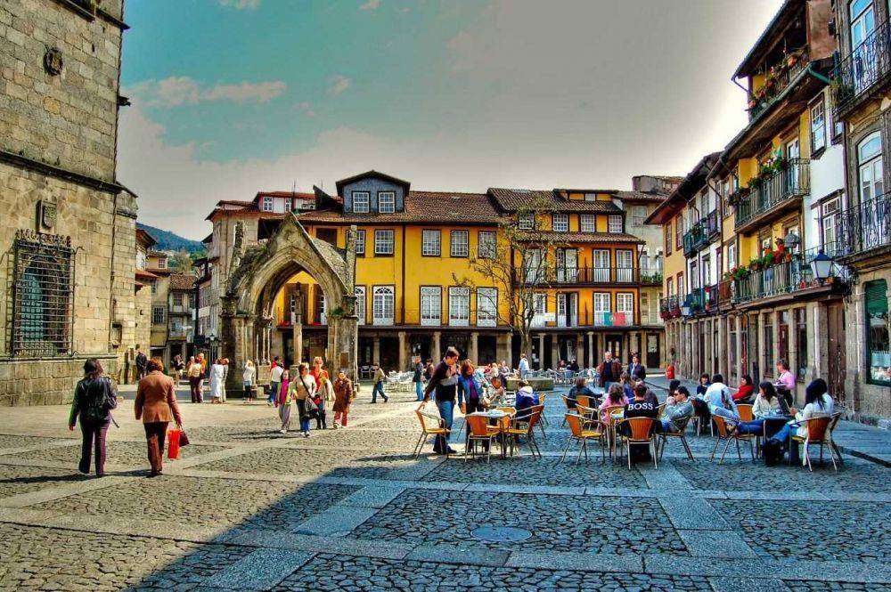 potret Guimaraes (instagram.com/erasmusu)