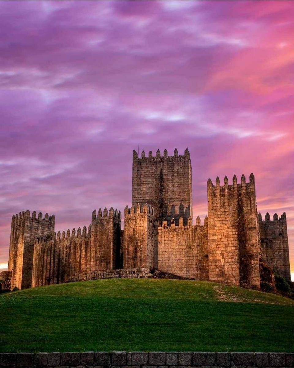 potret Guimaraes Castle (instagram.com/dicas_de_guimaraes)