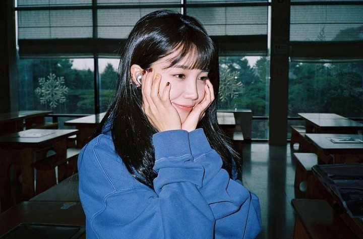 Jung Eunji Apink (instagram.com/artist_eunji)