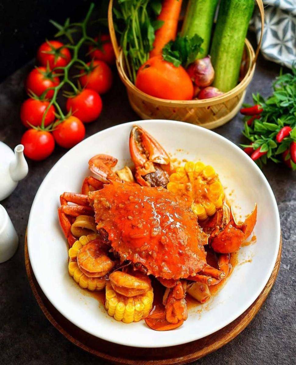 kepiting saus padang (instagram.com/herlin.lay)