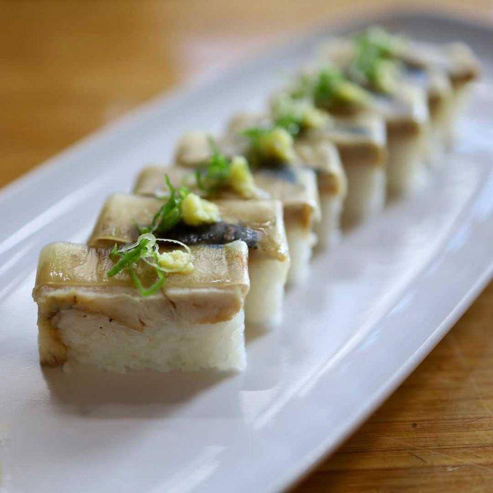 Battera sushi (instagram.com/taeki.eatsandtravels)