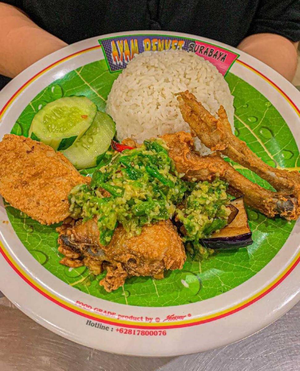 Ayam Penyet Surabaya (instagram.com/sukajajanlampung)