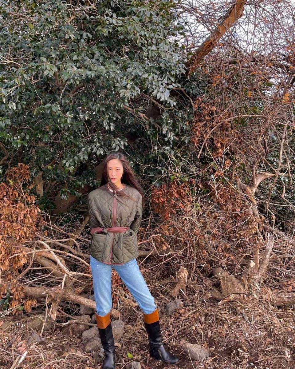 Outfit sporty Krystal f(x) (instagram.com/vousmevoyez)