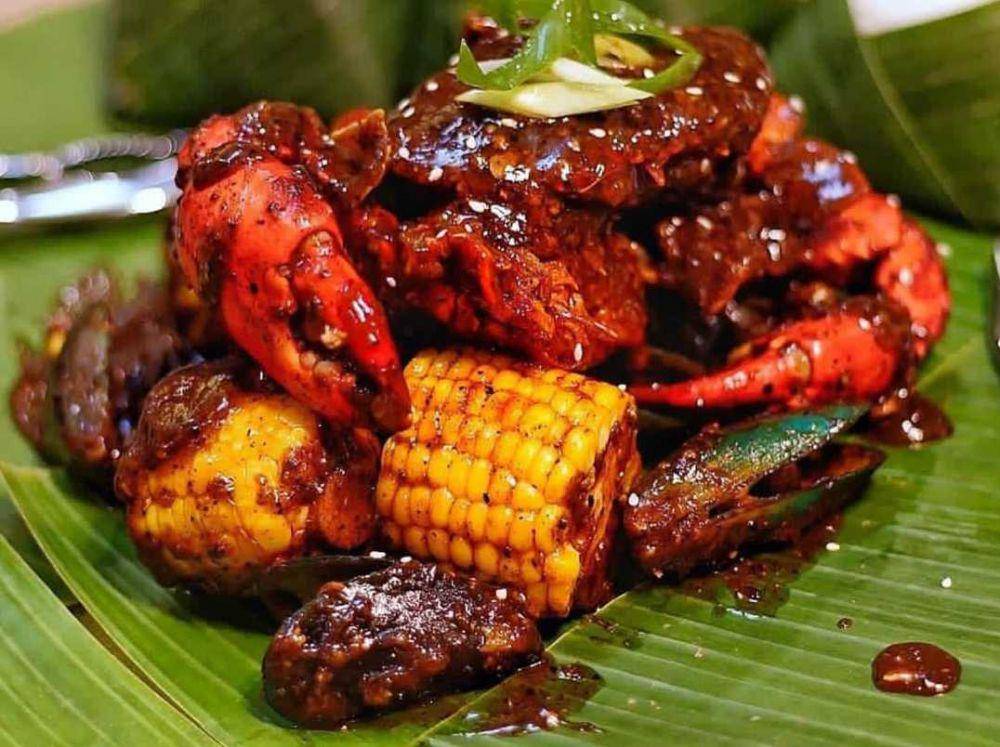 kepiting saus lada hitam (instagram.com/kepitingbangjai)