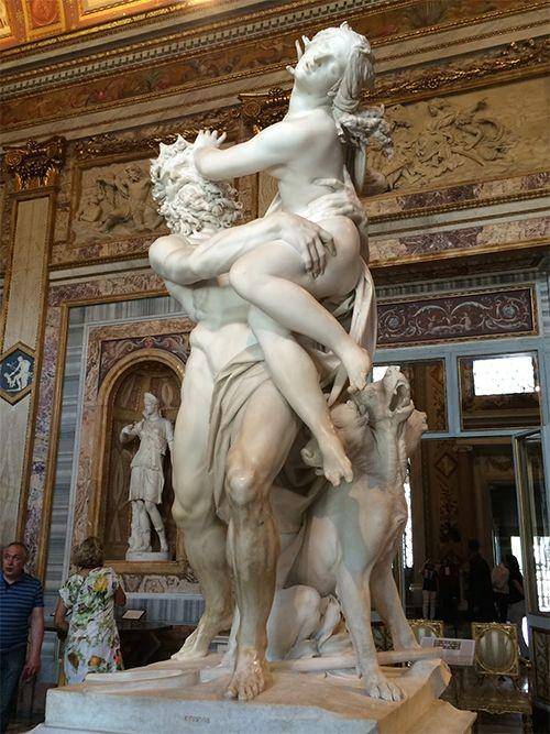 Patung "The Rape of Proserpina" karya Gian Lorenzo Bernini. (galleriaborghese.net)