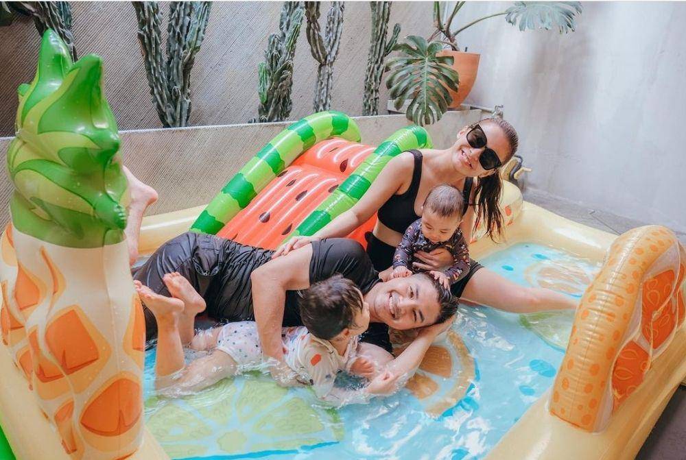 potret keluarga kecil Chelsea Olivia dan Glenn Alinskie (instagram.com/chelseaoliviaa)