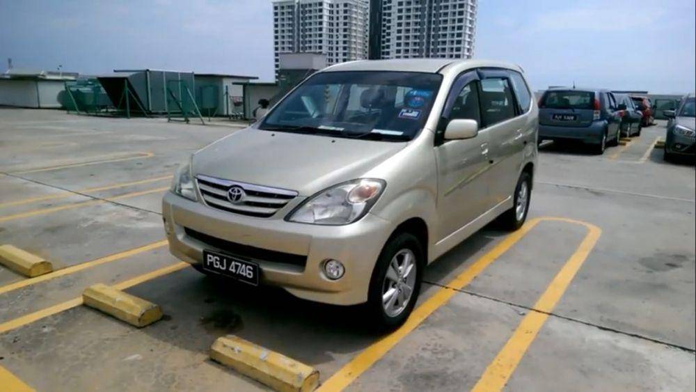 Toyota Avanza 2003 tipe G (youtube.com/Syamil 001)