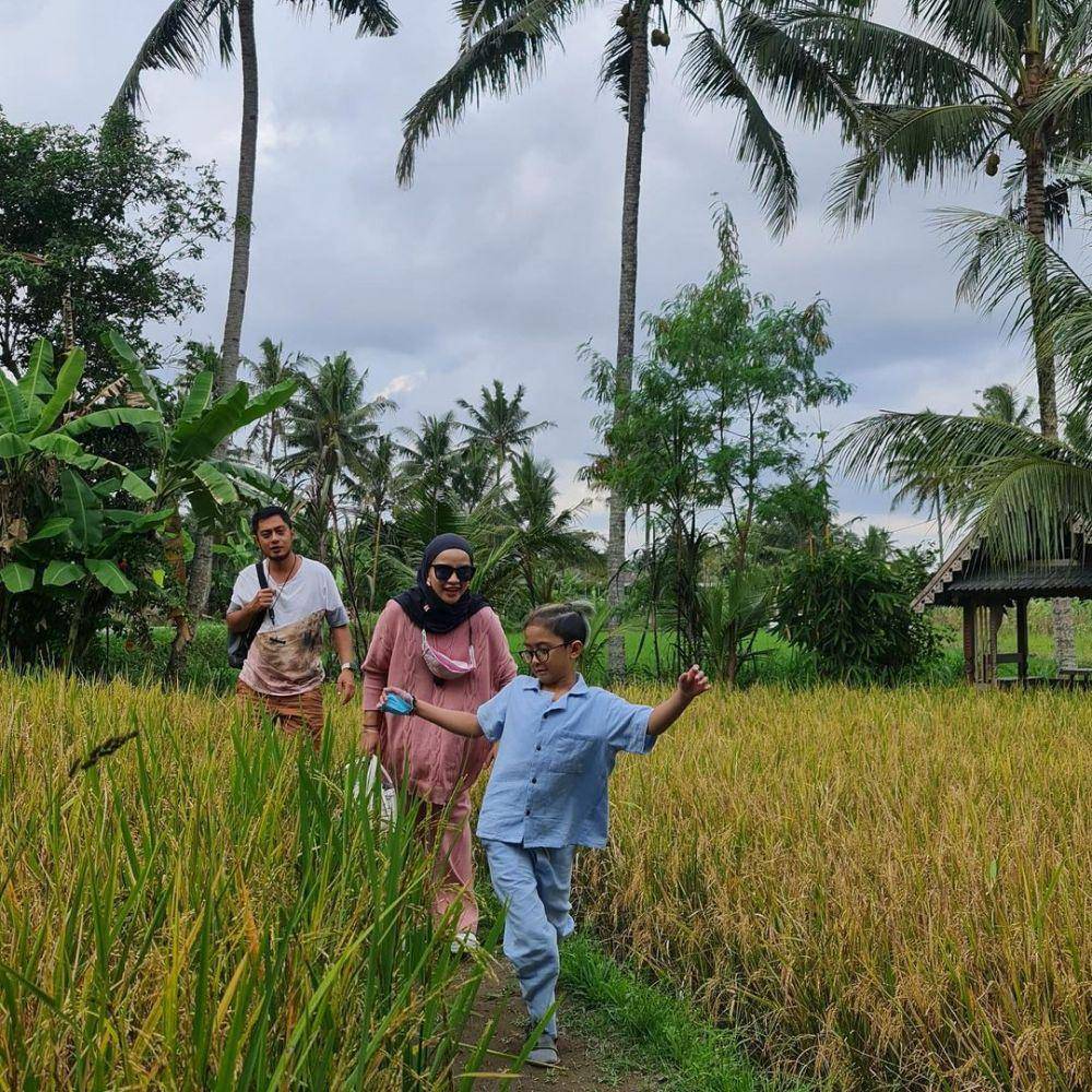 Keluarga Ferry Ardiansyah liburan ke Jogja. (instagram.com/ferryardiansyah19)