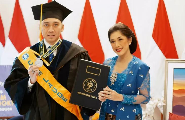 Ibas Wisuda Doktor Predikat Cumlaude, Penguji: Dia Politikus Unik