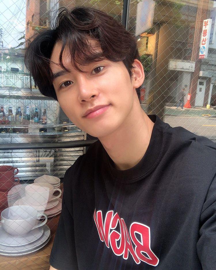 Han Gyu Won (instagram.com/kyunnnh)