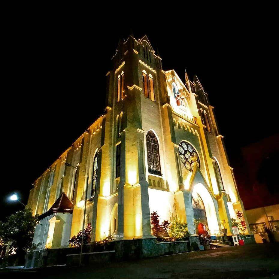 Gereja Kayu Tangan (instagram.com/catholic.photography)