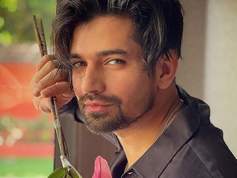 10 Potret Vishal Singh Pemeran Jigar Modi di Gopi, Semakin Macho Aja!