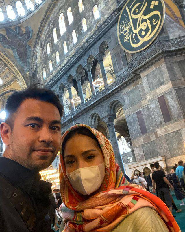 Raffi Ahmad dan Nagita Slavina (instagram.com/raffinagita1717)