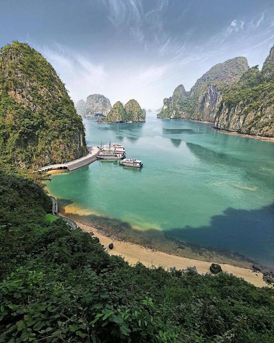 Ha Long Bay (instagram.com/travel.drifters)